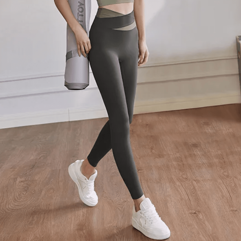 Peak Performance Two-Tone Leggings Leggings Starlethics Green S