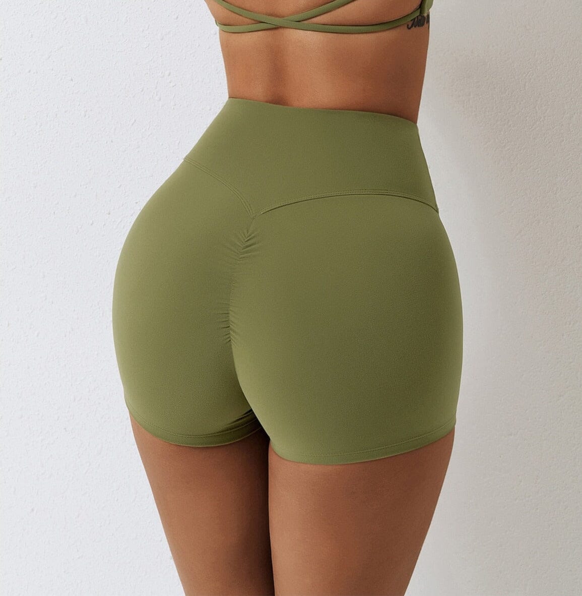 SvelteFlow Scrunch Shorts Shorts Starlethics Olive Green S