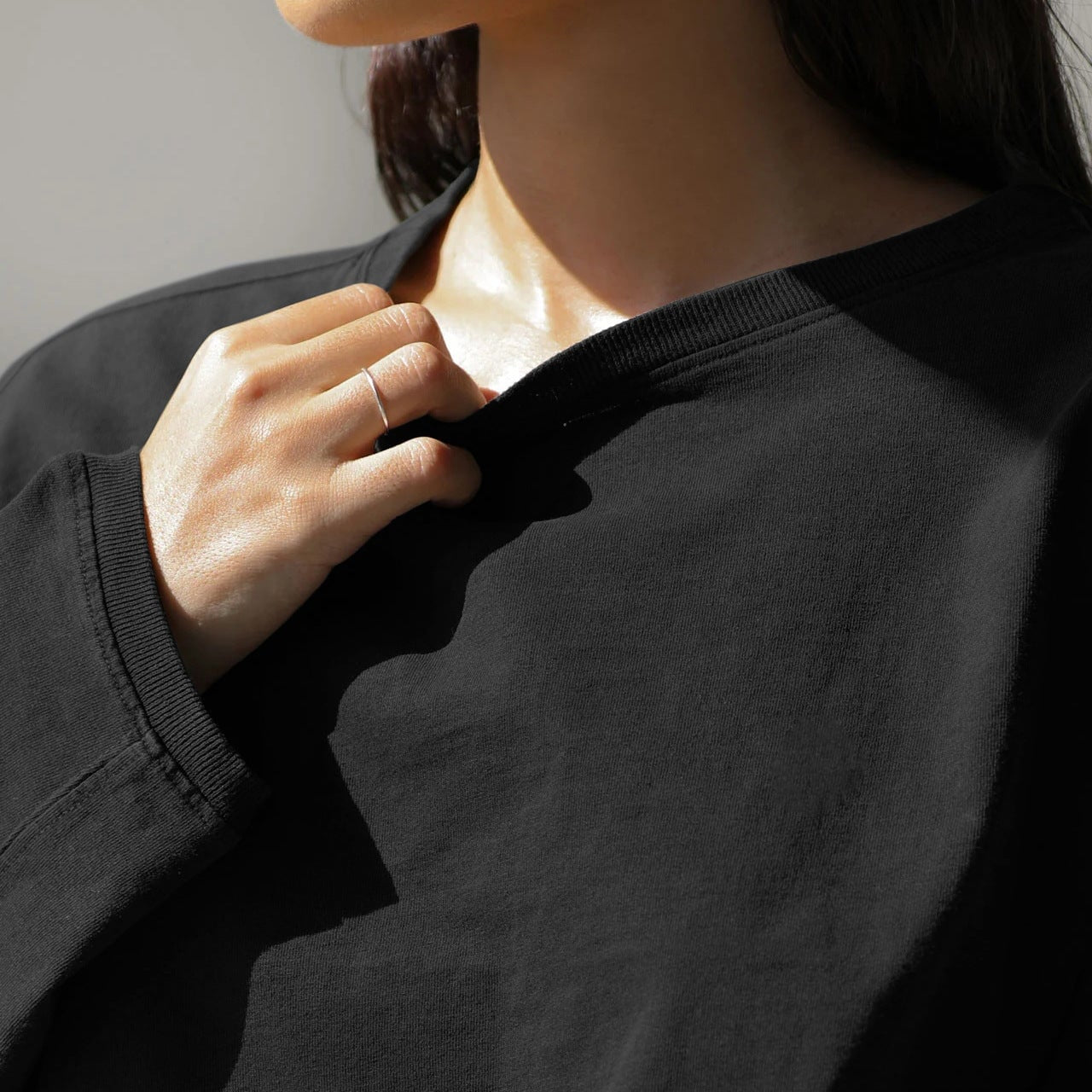 Emblem Long Sleeves Crop Top Top Starlethics Black XS