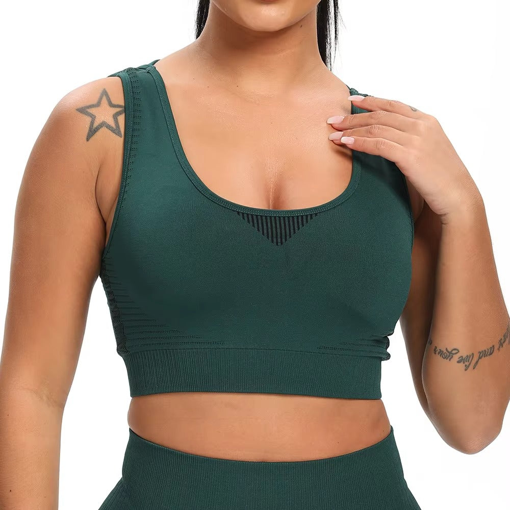 Opus Seamless Sports Bra – Model View 2 | Starlethics Activewear