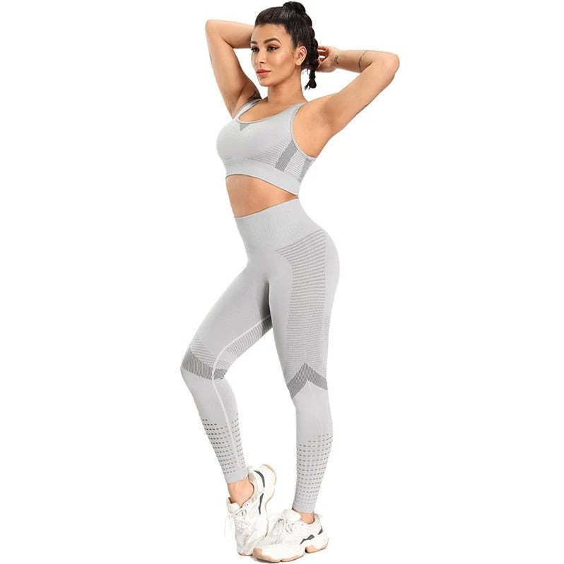 Opus Seamless Sports Bra – Model View 14 | Starlethics Activewear