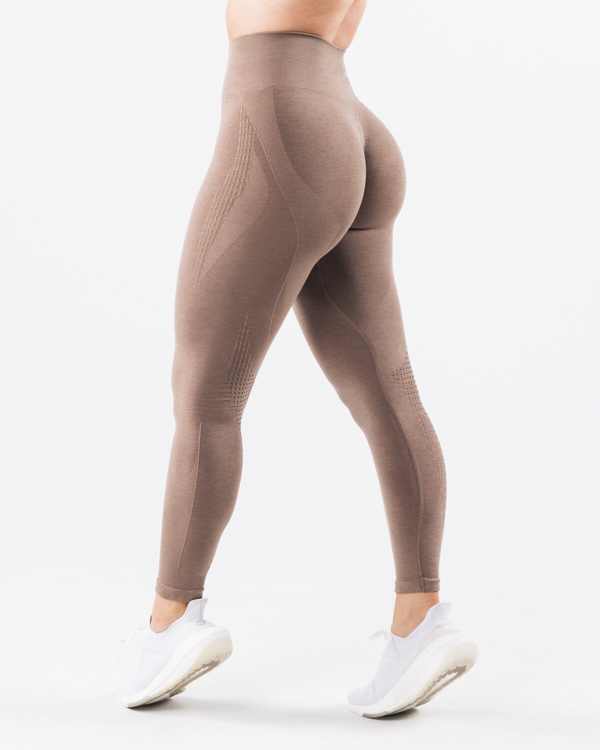 Upbeat Seamless Jacquard Leggings Leggings Starlethics Sand XS 