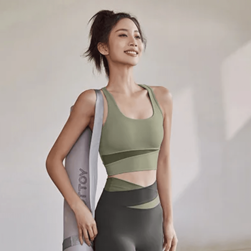 Peak Performance Two-Tone Sports Bra Sports Bras Starlethics Green S 