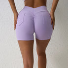 38. DIAS FIT JOY Pantalones cortos de yoga plisados con cintura en V para mujer, pantalones cortos con bolsillo para fitness, levantamiento de cadera, pantalones cortos de entrenamiento de gimnasia de secado rápido Starlethics 