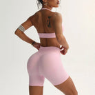32.1 Impact Shorts Set Nahtloses Yoga-Set Damen Neckholder Sport-BH Niedrige Taille Scrunch Bum Gym Shorts 2-teilig Sportanzüge Trainingskleidung Starlethics 