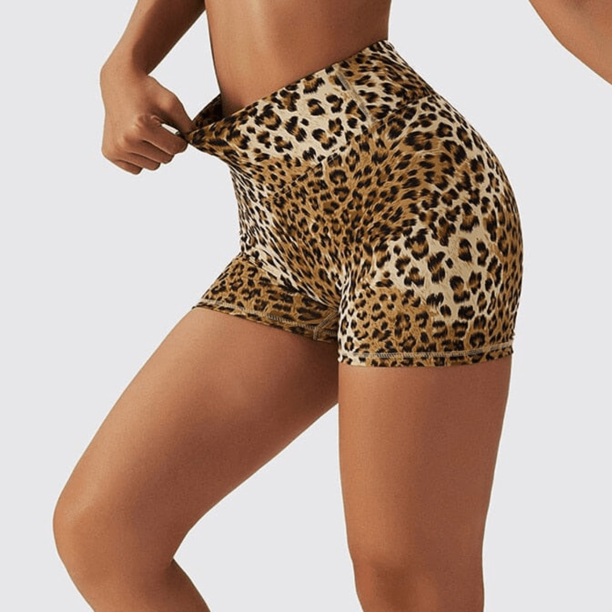Chic Leopard Shorts Shorts Starlethics Brown-Yellow S 