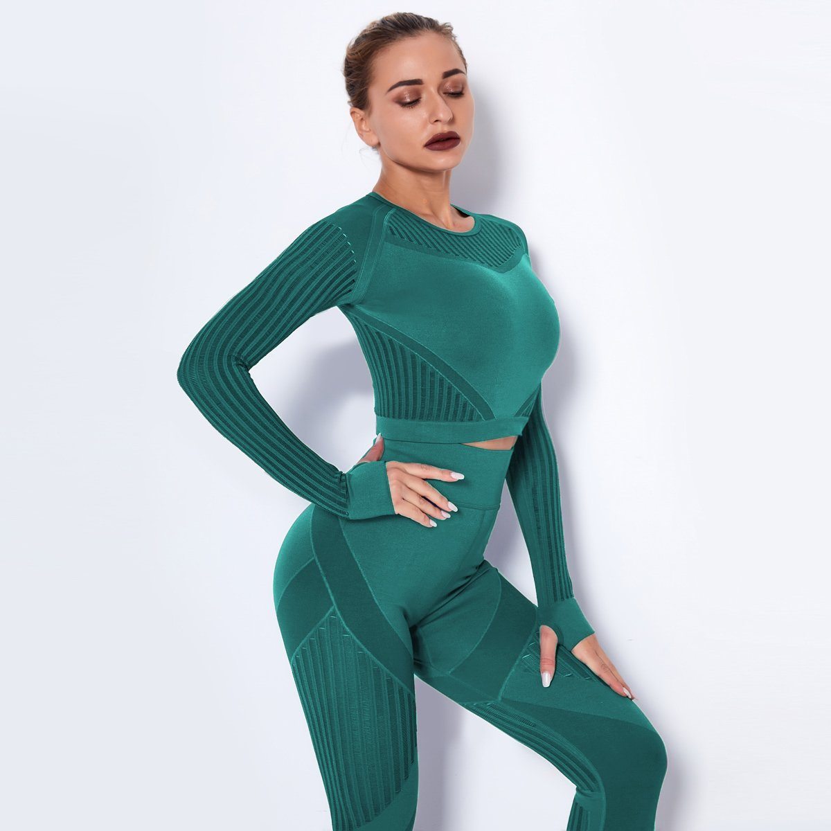 Long Sleeve Crop Top Front Zipper Sports Yoga Set Slim Fit Ripped  Breathable Fitness Body Building Active Wear Esg16119 - China Tracksuit and  Active Wear price