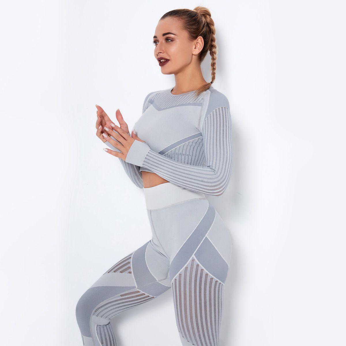 JOJOANS Long Sleeve Crop Tops for Women Open Back Workout Tops with Built  in Bra Yoga Gym Backless Tops