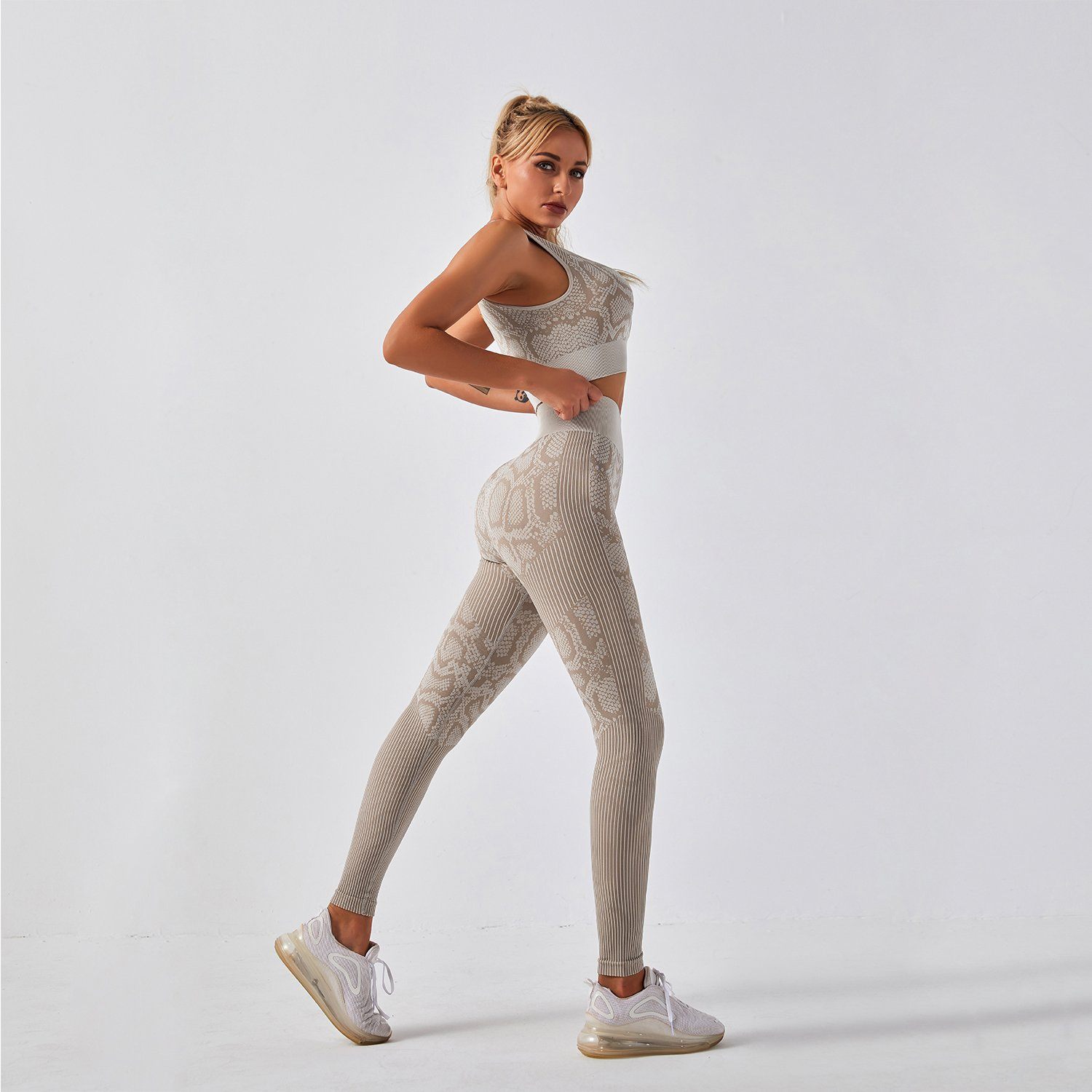 Seamless Snake Leggings Fitness Leggings Truetights Coffee S 